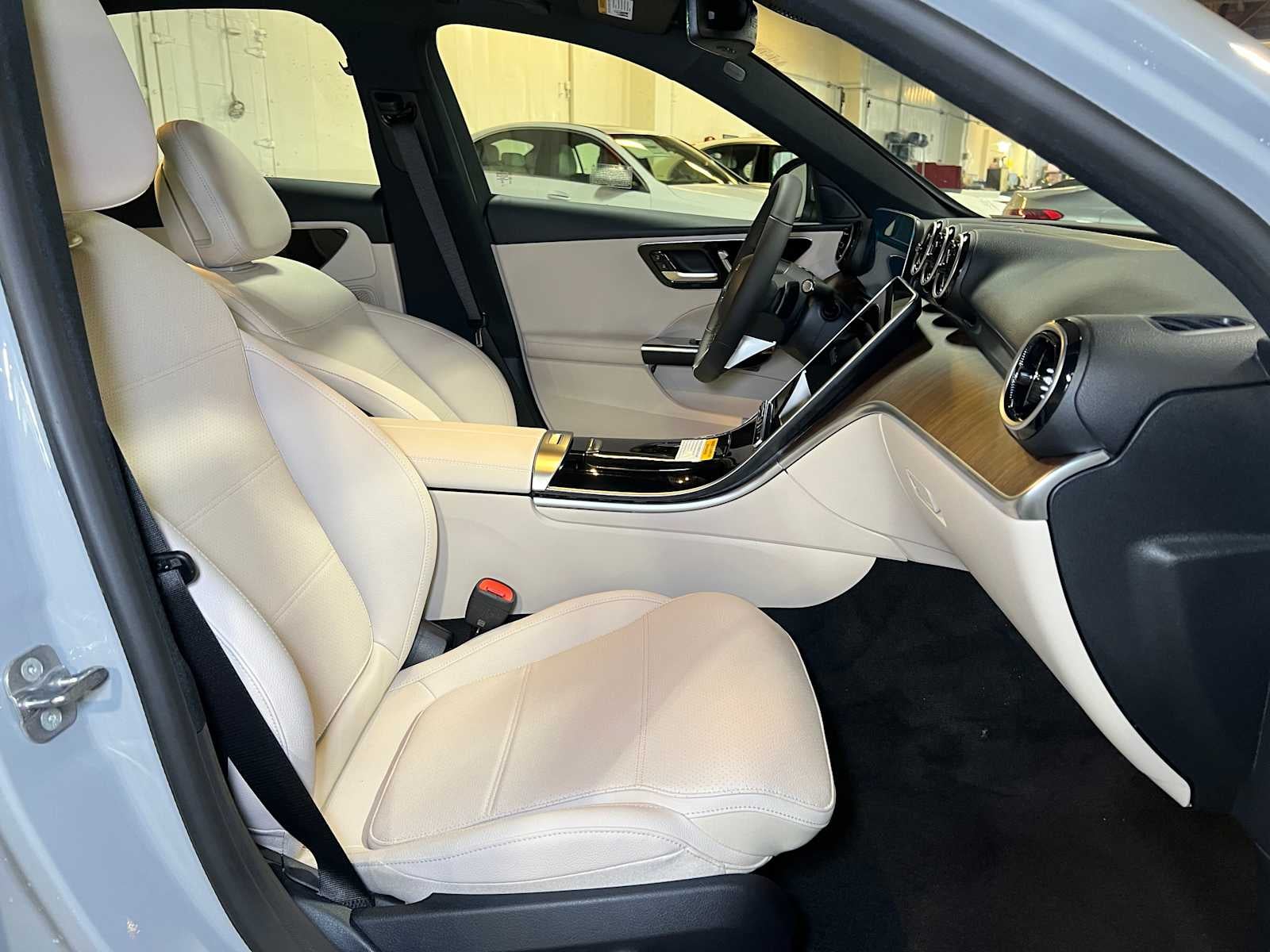 2025 Mercedes-Benz C 300 4MATIC® Sedan