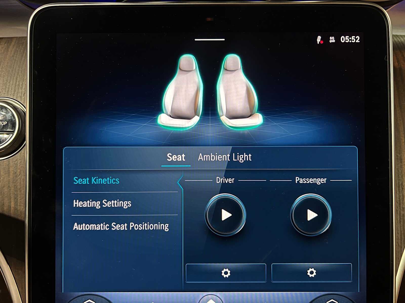 2025 Mercedes-Benz C 300 4MATIC® Sedan