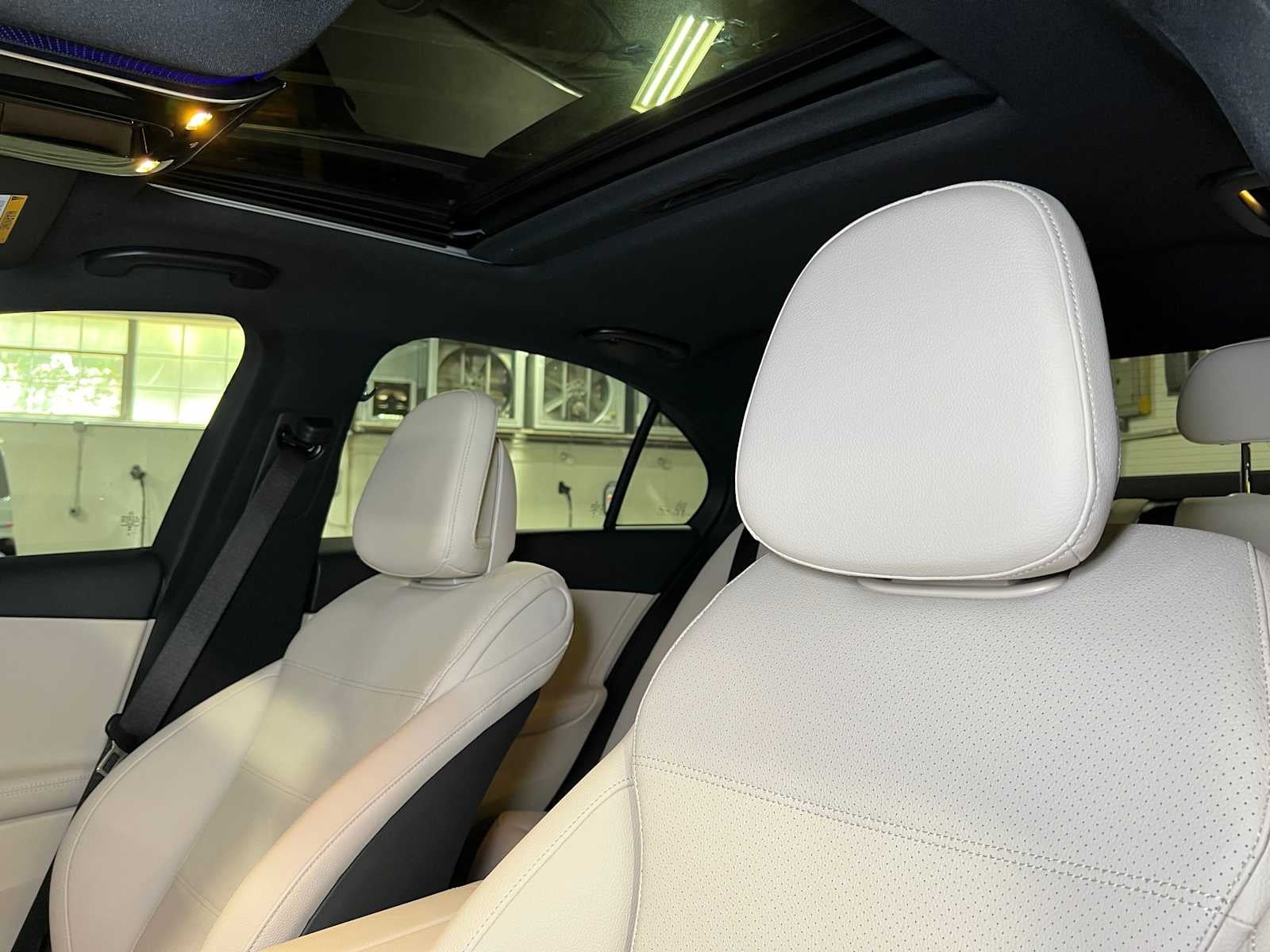 2025 Mercedes-Benz C 300 4MATIC® Sedan