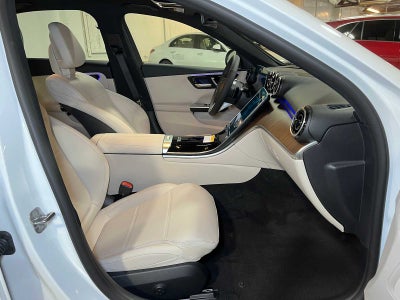 2025 Mercedes-Benz C 300 4MATIC® Sedan