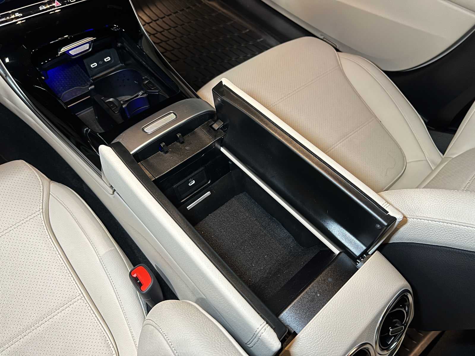 2025 Mercedes-Benz C 300 C 300