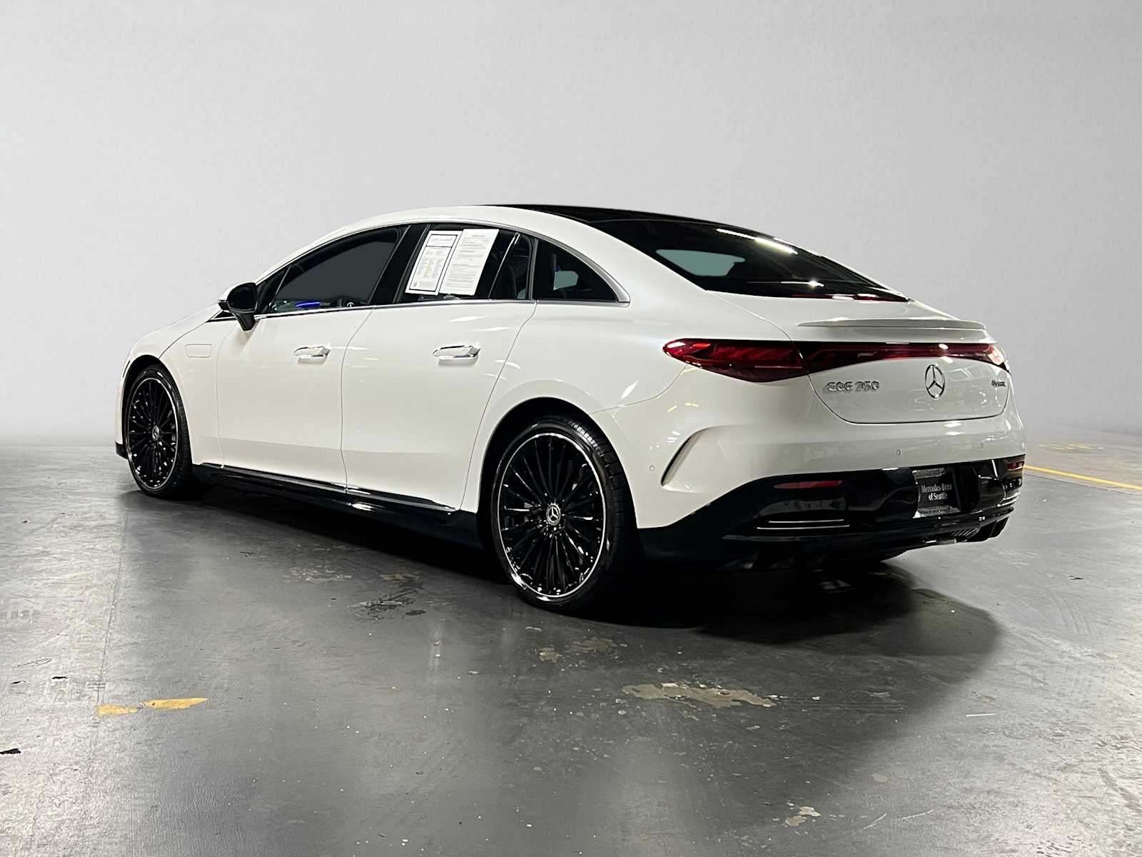 2023 Mercedes-Benz EQE 350 4MATIC®+ Sedan
