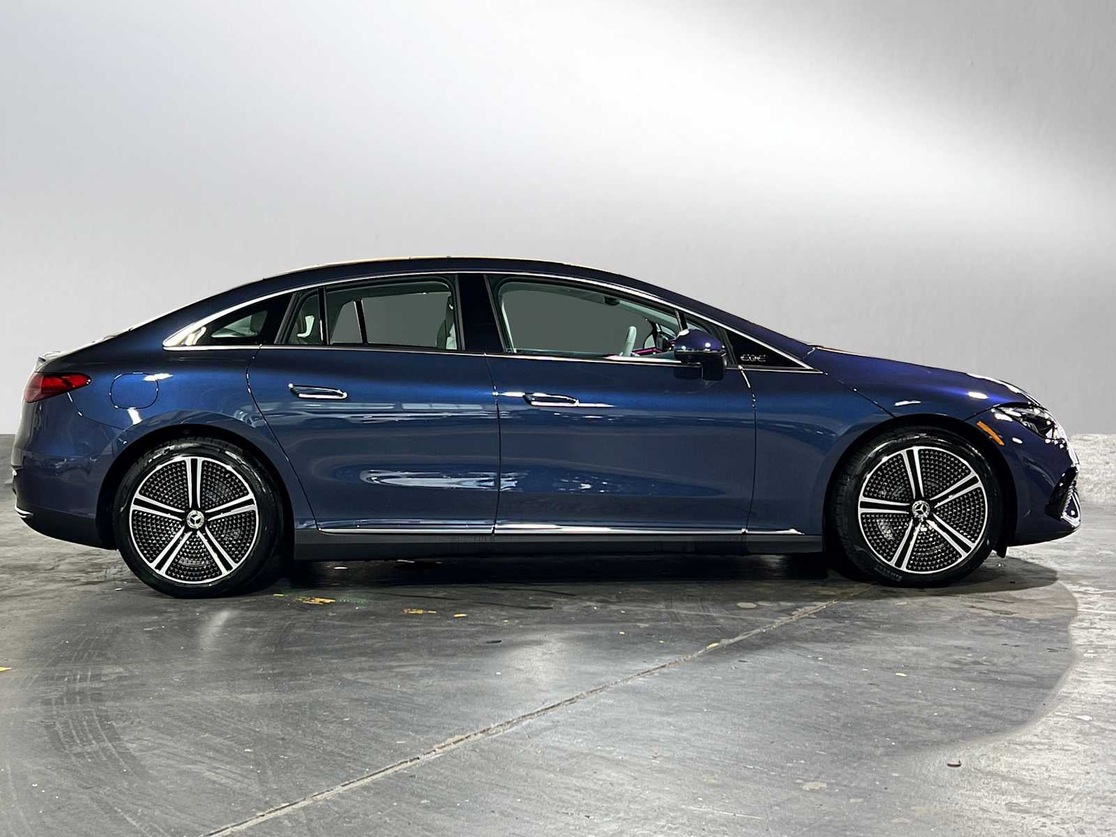 2026 Mercedes-Benz EQE 320+ Sedan