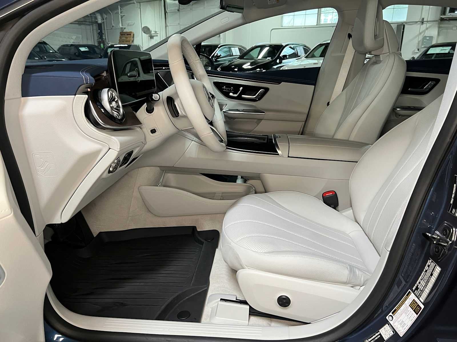 2026 Mercedes-Benz EQE 320+ Sedan