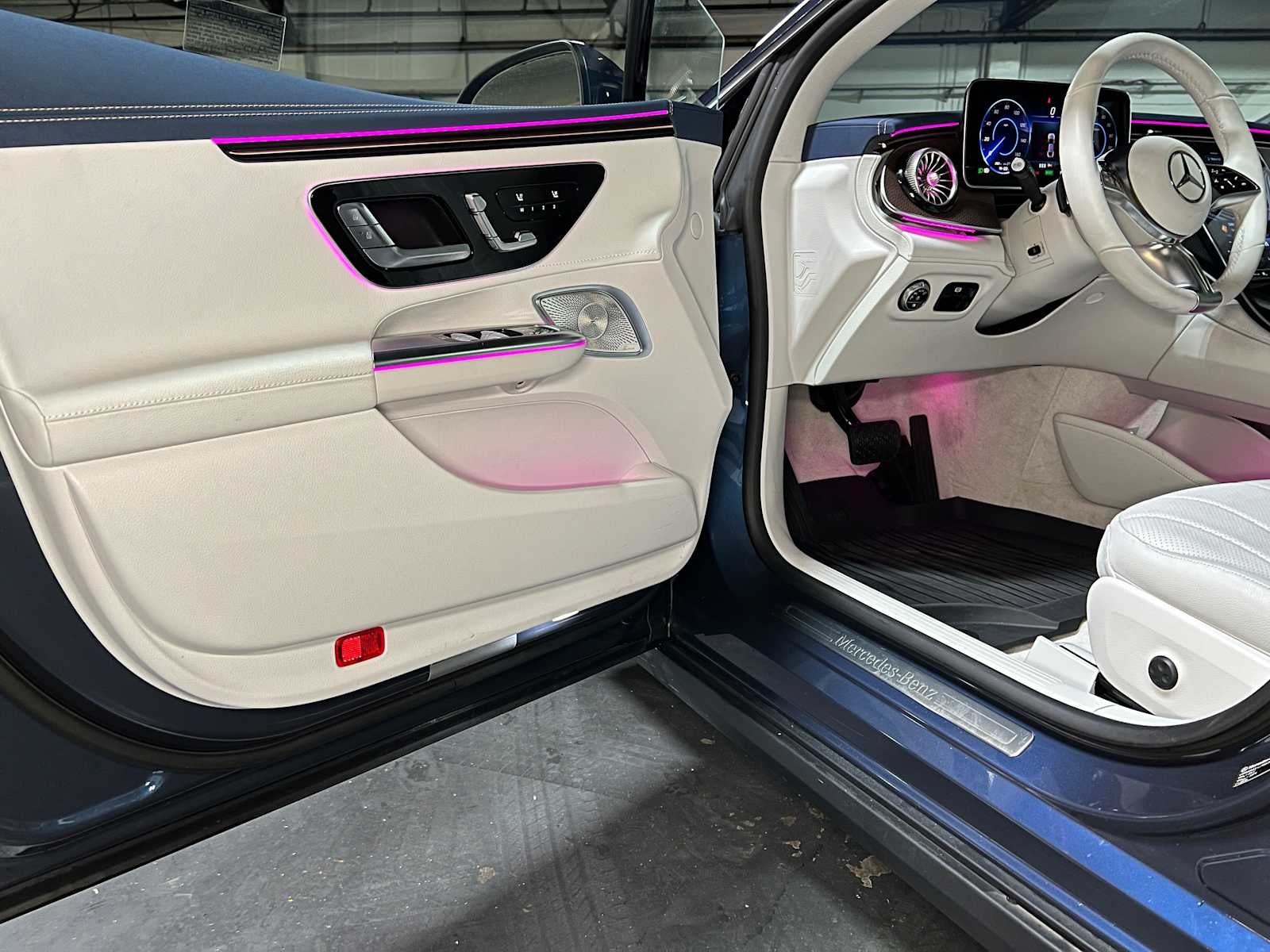 2026 Mercedes-Benz EQE 320+ Sedan