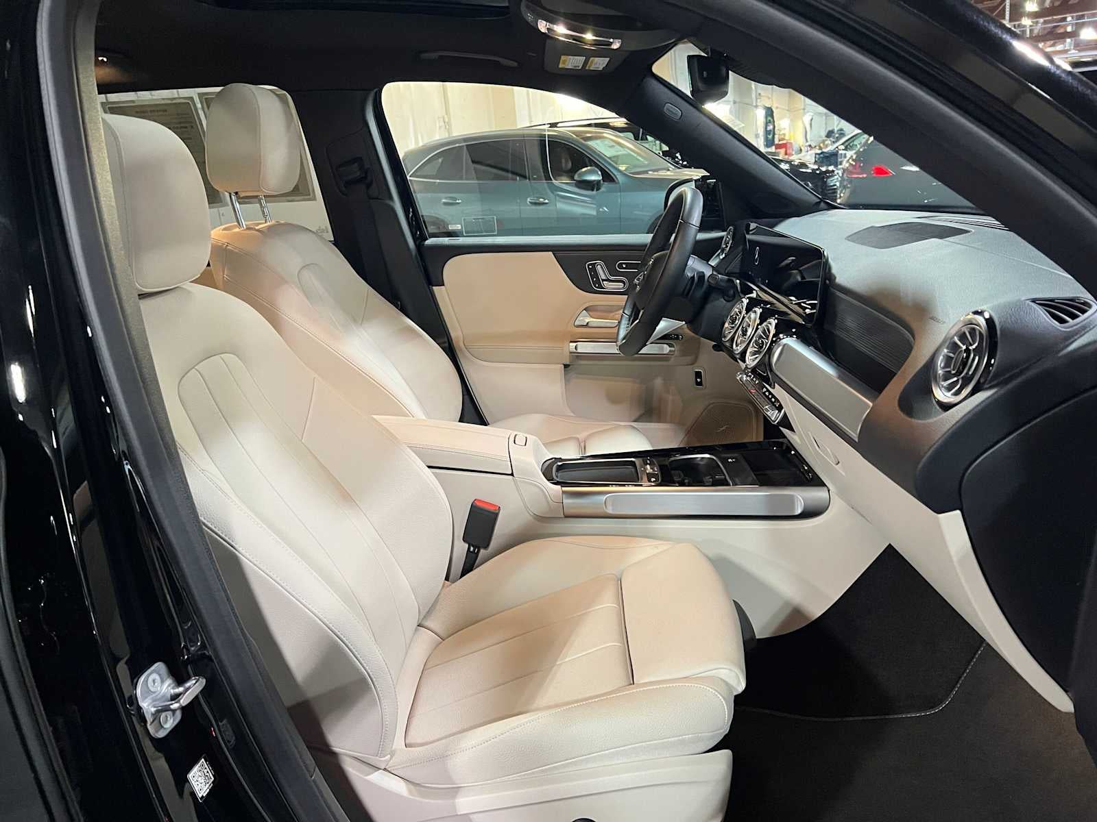 2026 Mercedes-Benz GLB 250 4MATIC® SUV