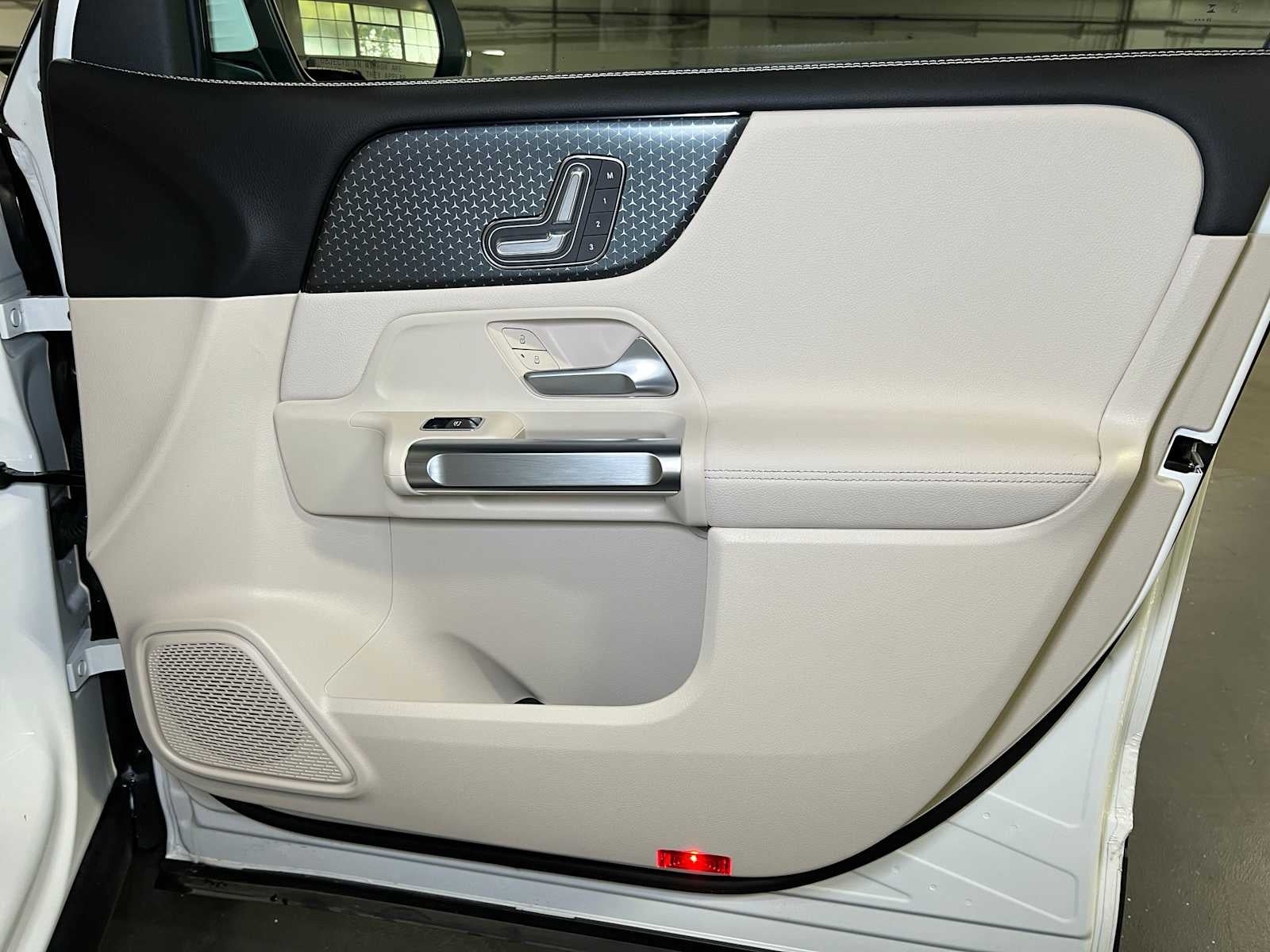 2025 Mercedes-Benz GLB GLB 250