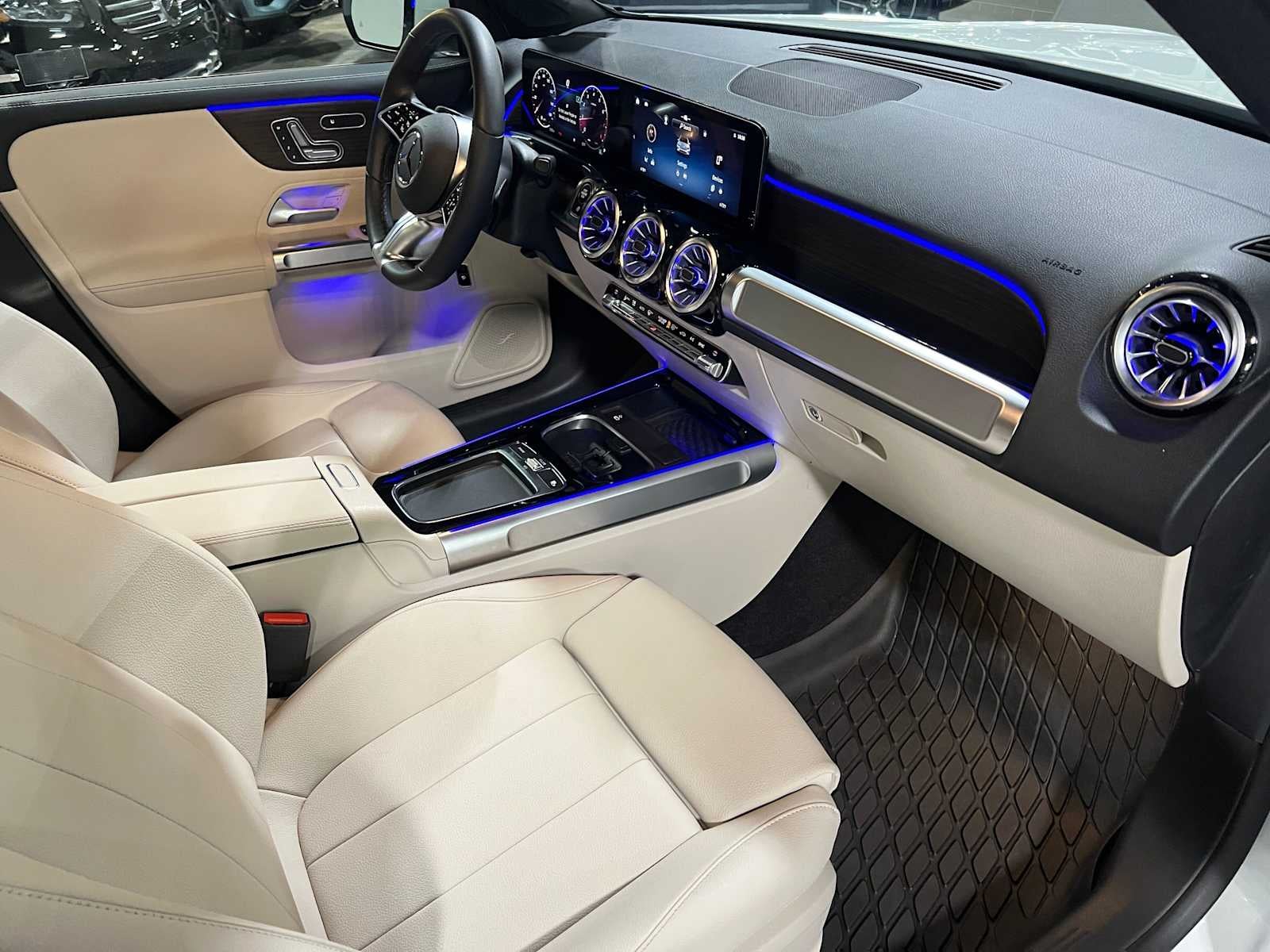 2026 Mercedes-Benz GLB 250 4MATIC® SUV