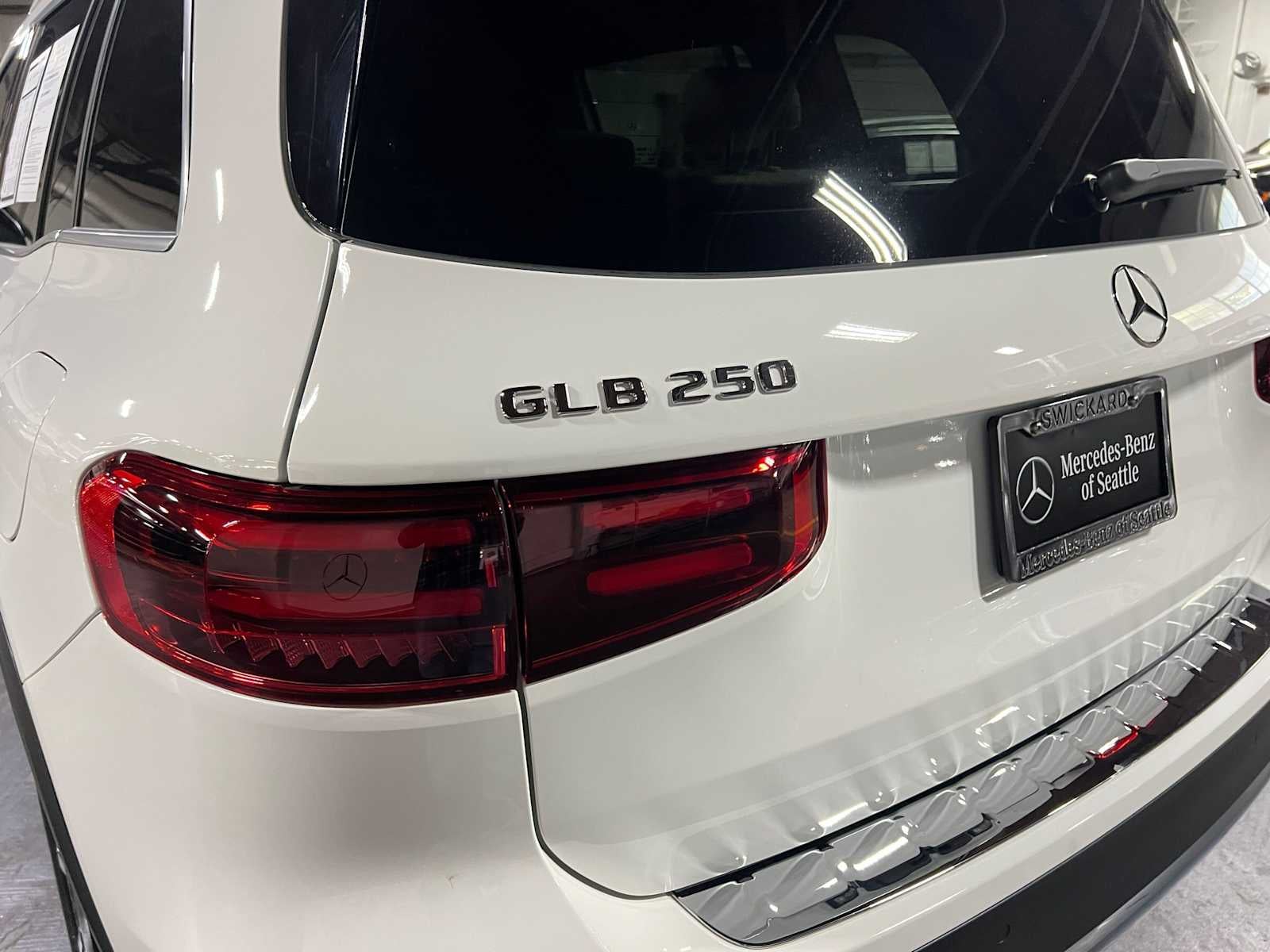 2026 Mercedes-Benz GLB 250 4MATIC® SUV