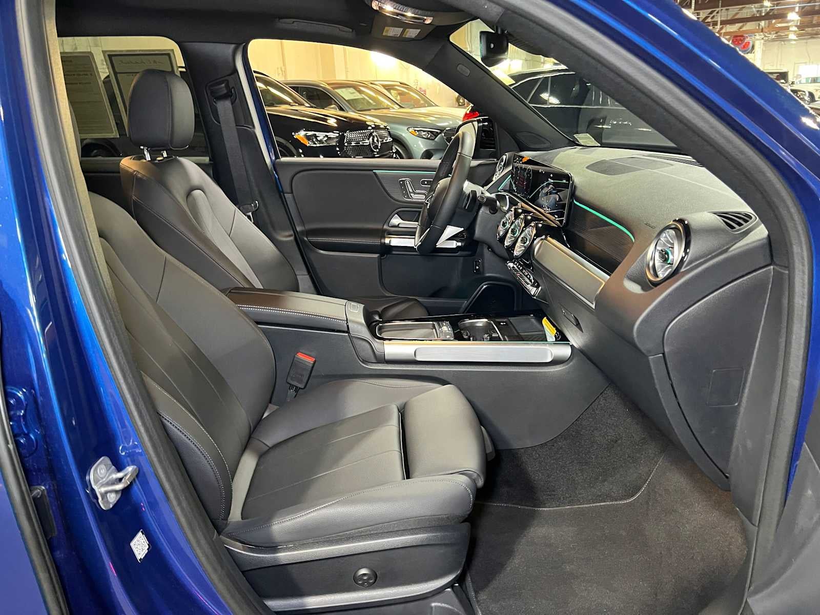 2026 Mercedes-Benz GLB 250 4MATIC® SUV