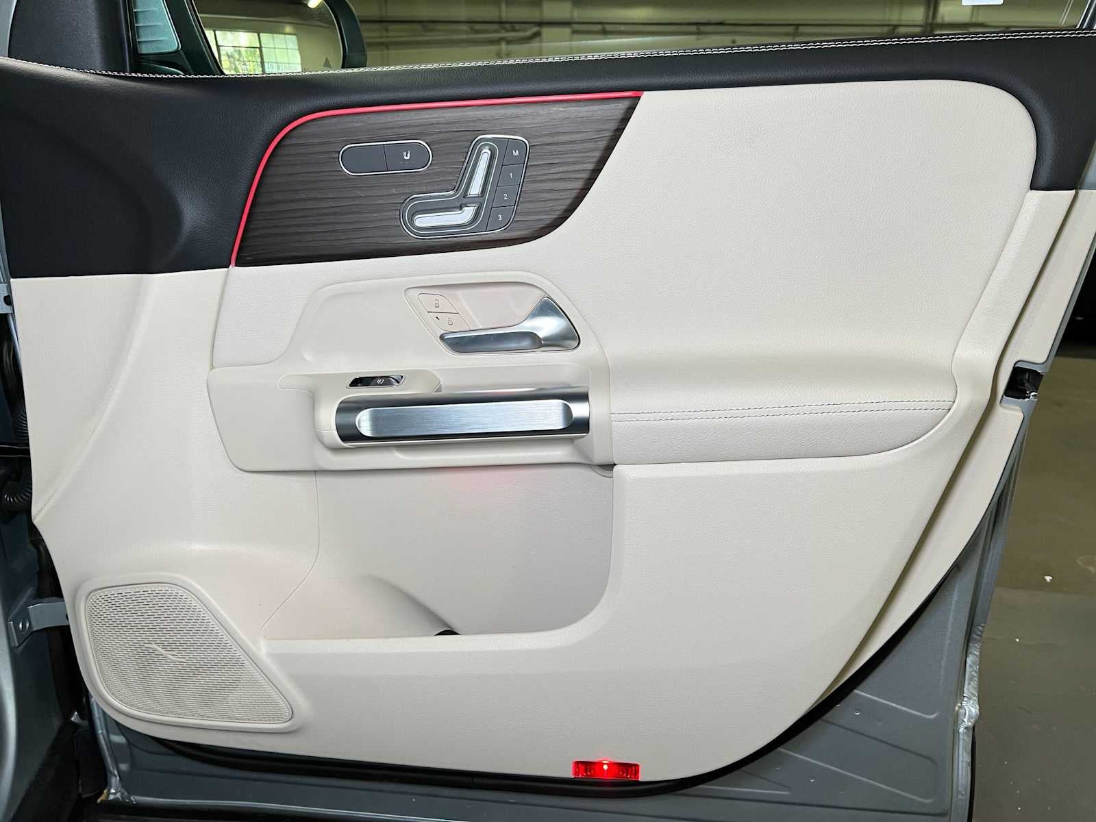 2026 Mercedes-Benz GLB 250 4MATIC® SUV