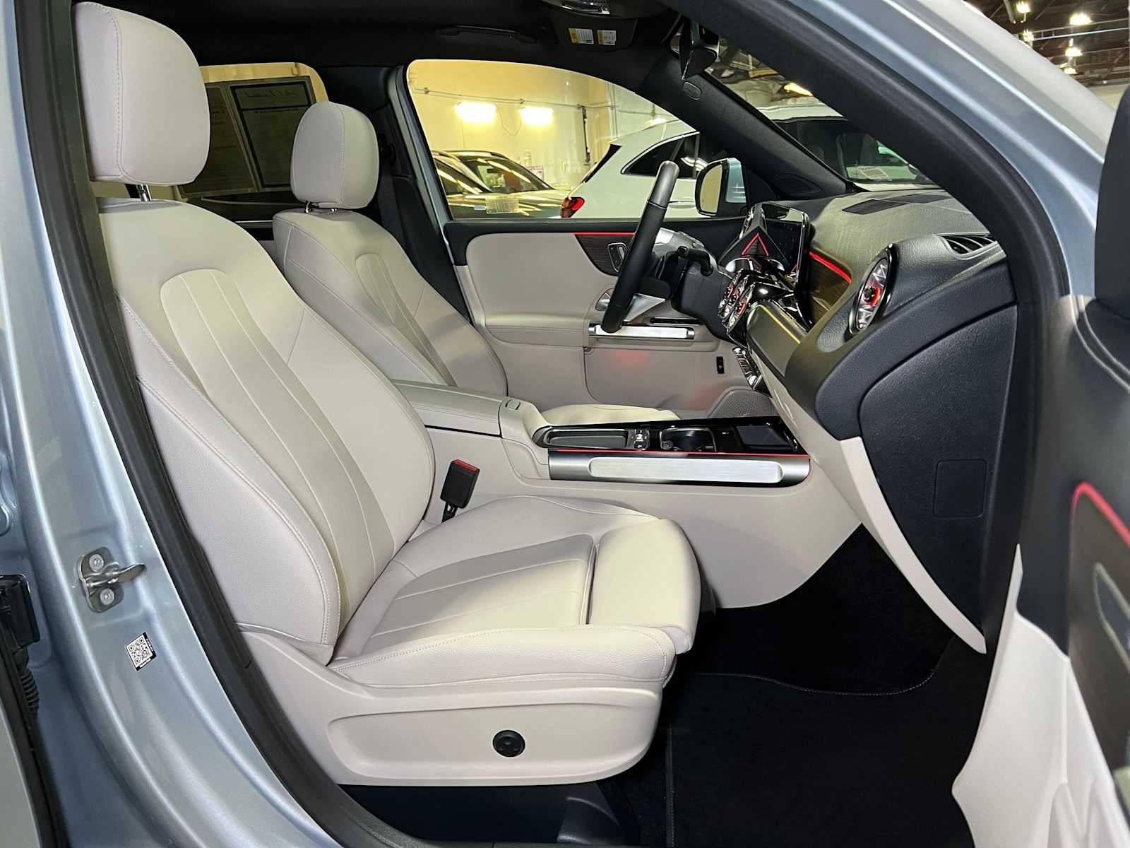 2026 Mercedes-Benz GLB 250 4MATIC® SUV
