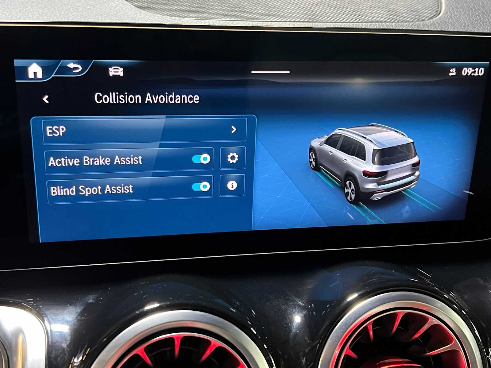 2026 Mercedes-Benz GLB 250 4MATIC® SUV