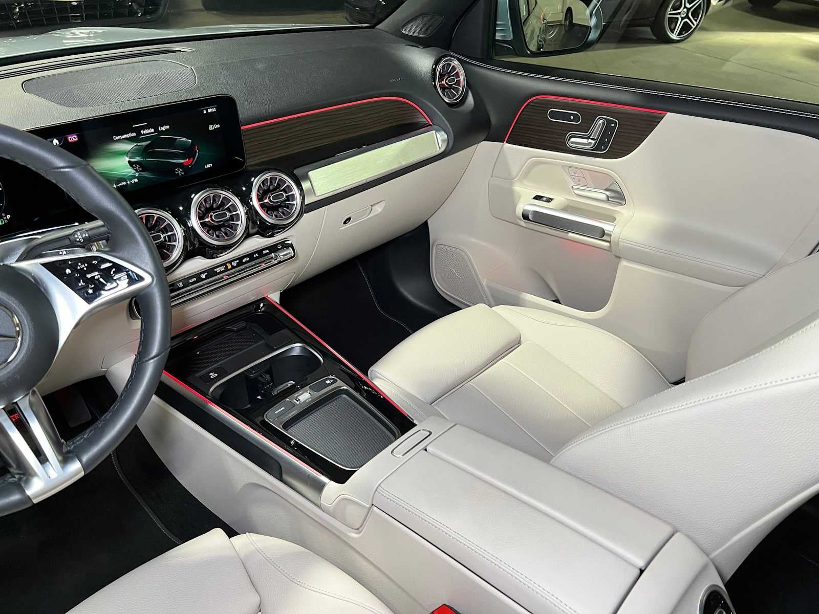 2026 Mercedes-Benz GLB 250 4MATIC® SUV