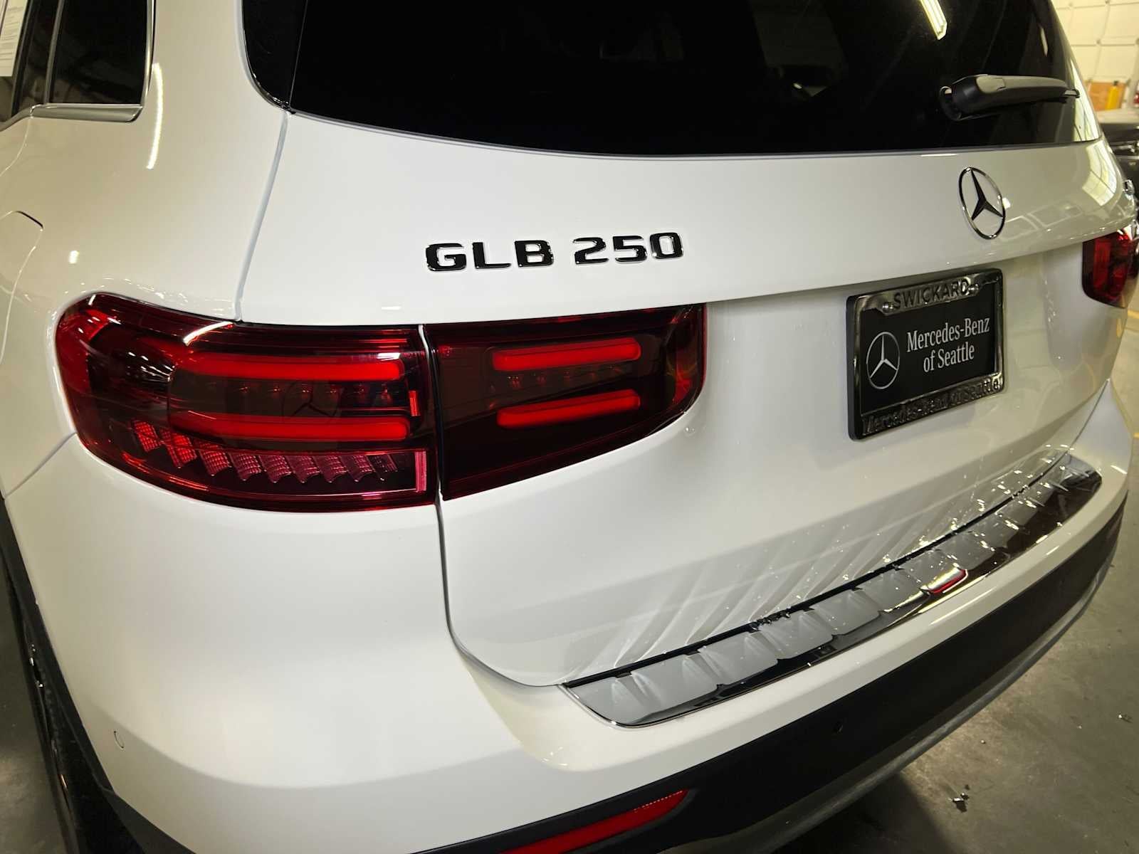 2026 Mercedes-Benz GLB 250 4MATIC® SUV