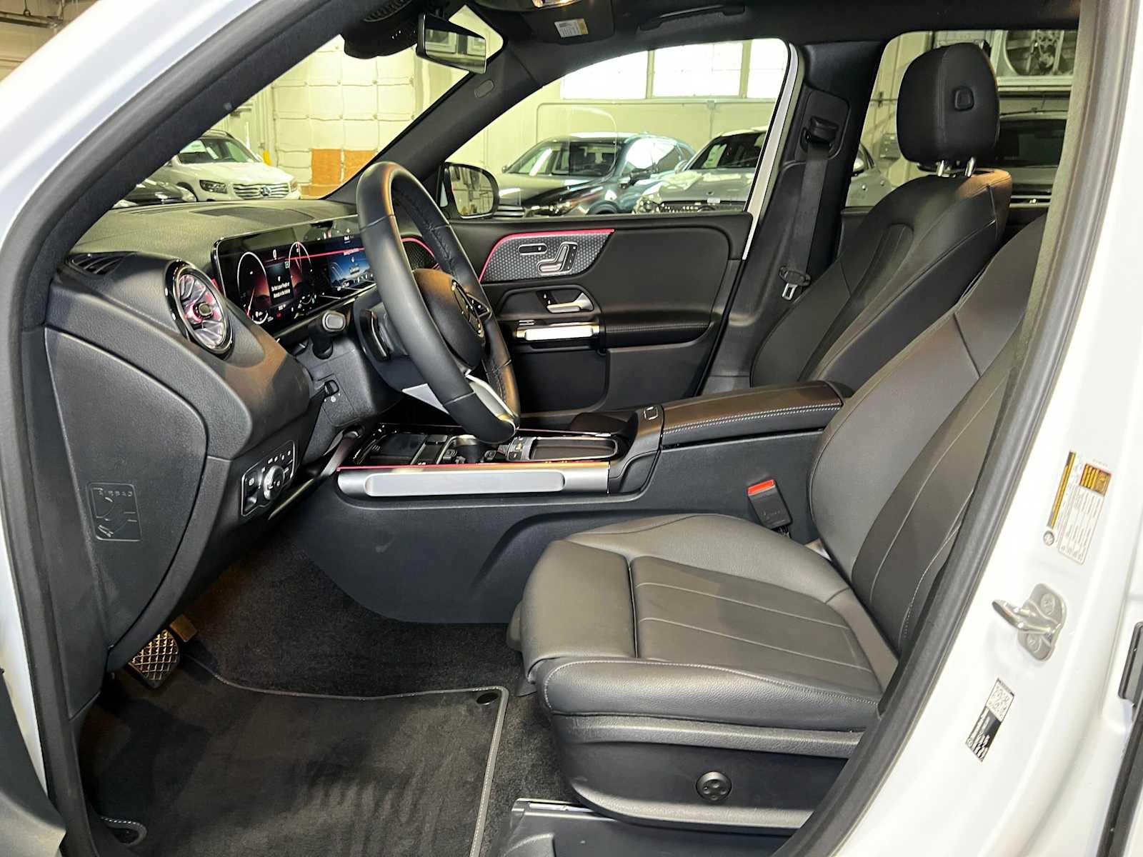 2026 Mercedes-Benz GLB 250 4MATIC® SUV