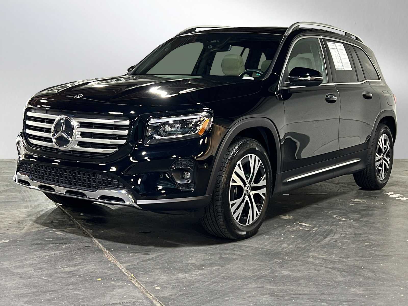 2025 Mercedes-Benz GLB 250 4MATIC® SUV