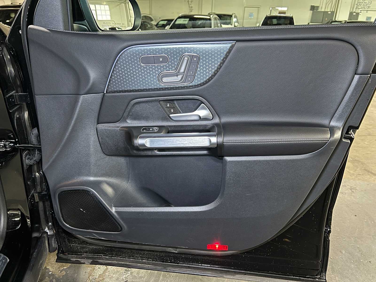 2025 Mercedes-Benz GLB GLB 250