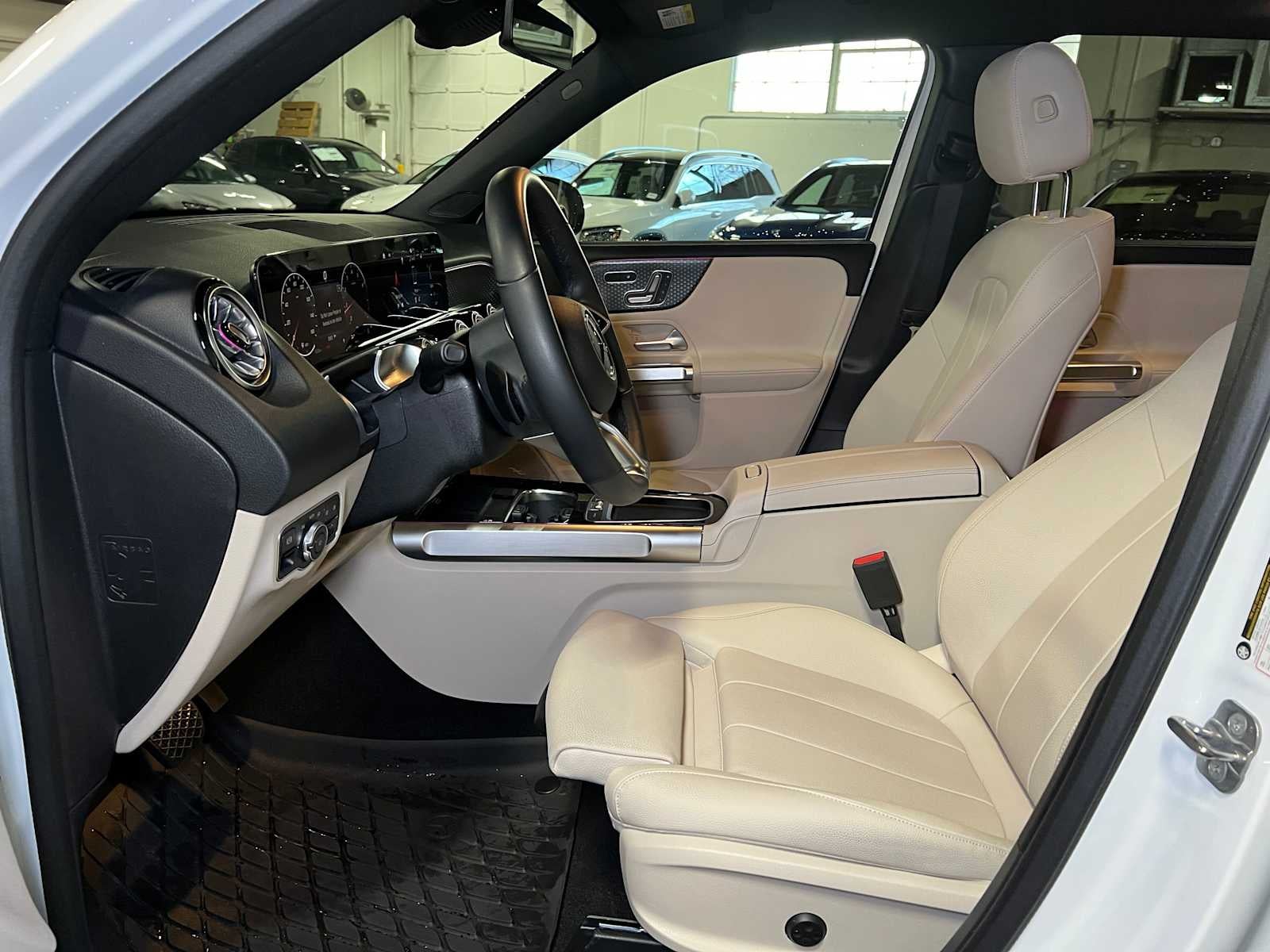 2025 Mercedes-Benz GLB GLB 250