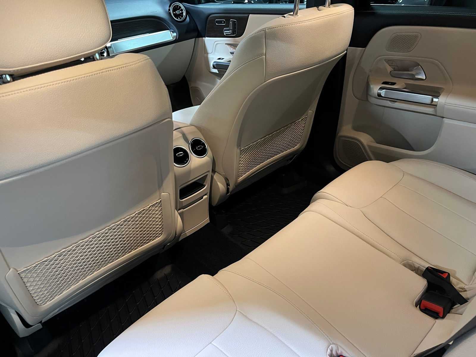 2026 Mercedes-Benz GLB 250 4MATIC® SUV