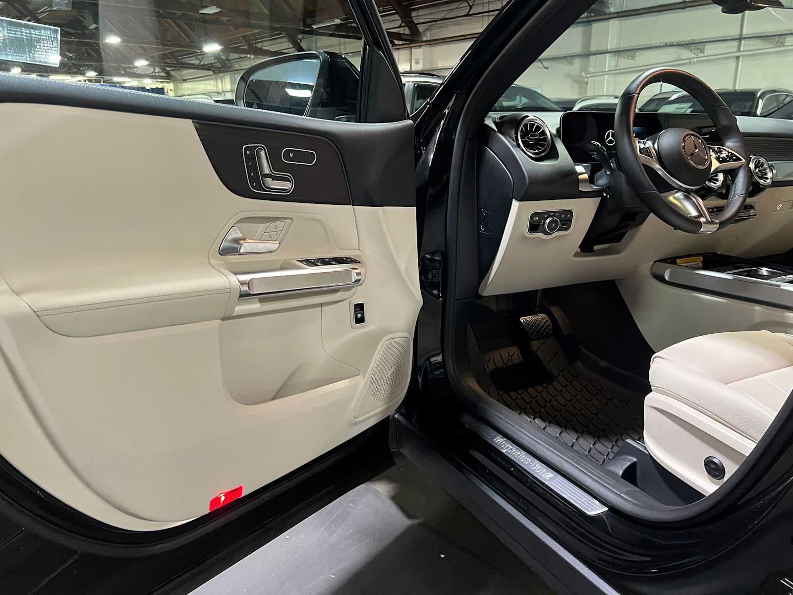2026 Mercedes-Benz GLB 250 4MATIC® SUV