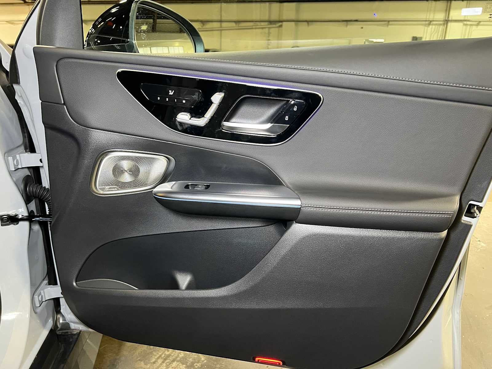 2025 Mercedes-Benz GLC 300 GLC 300