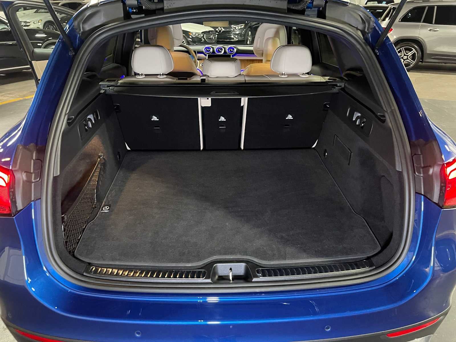 2025 Mercedes-Benz GLC 300 SUV