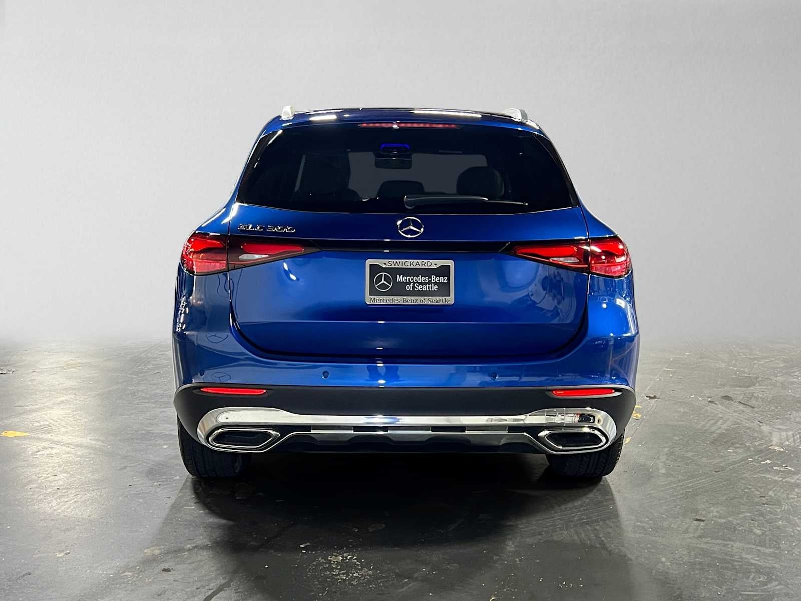 2025 Mercedes-Benz GLC 300 SUV