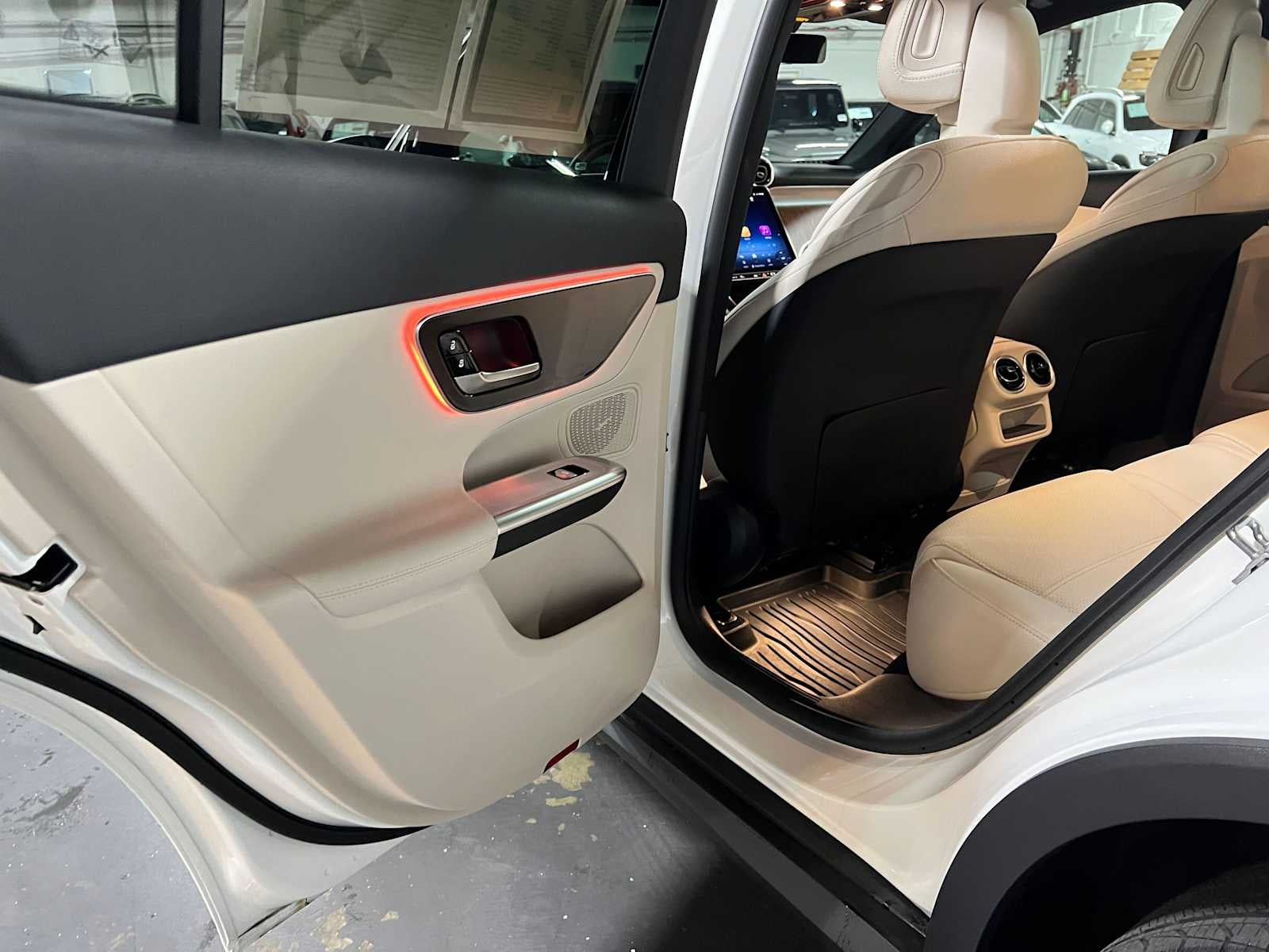 2026 Mercedes-Benz GLC 300 4MATIC® SUV