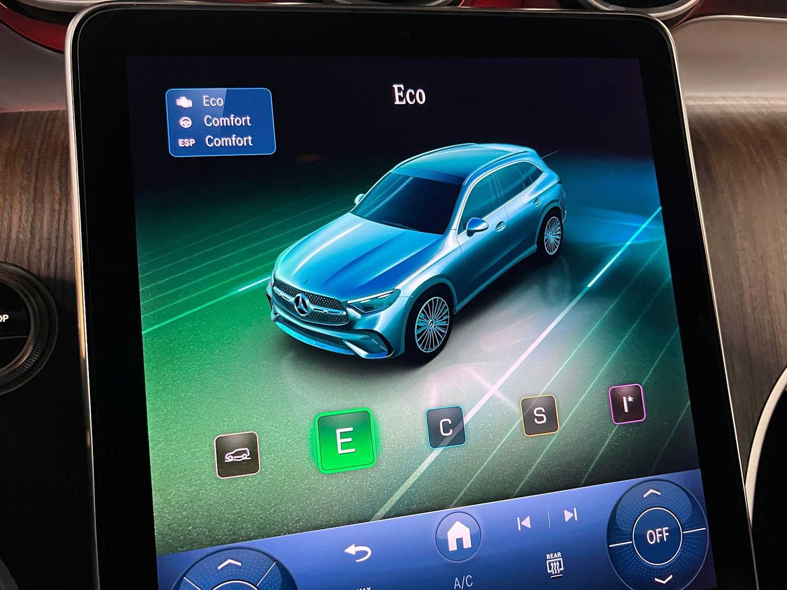 2026 Mercedes-Benz GLC 300 4MATIC® SUV