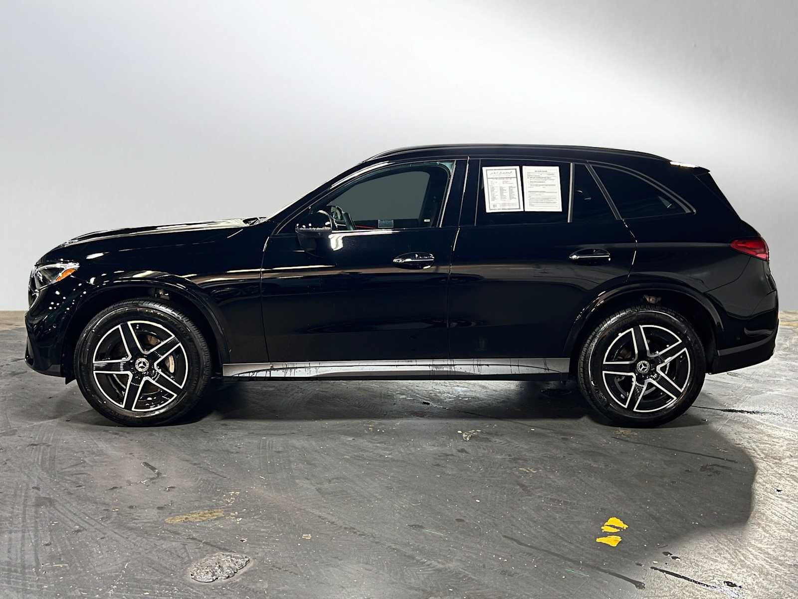 2025 Mercedes-Benz GLC 300 GLC 300