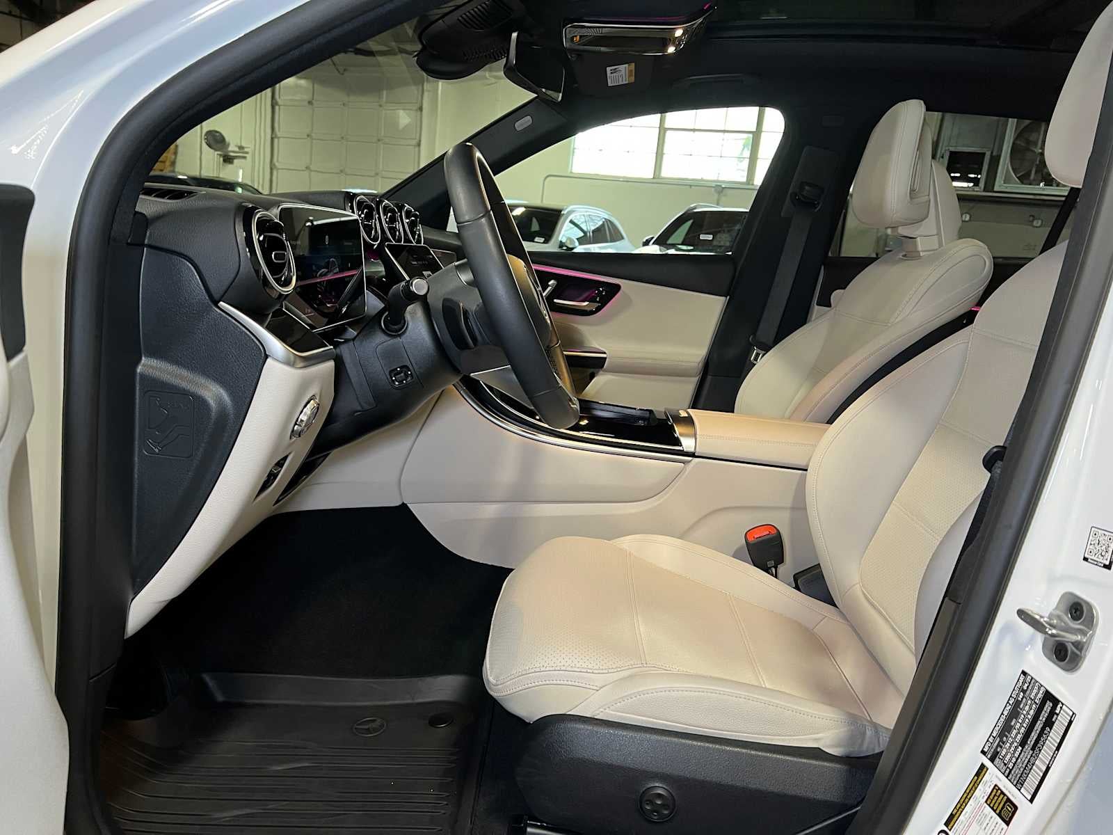 2025 Mercedes-Benz GLC 300 GLC 300