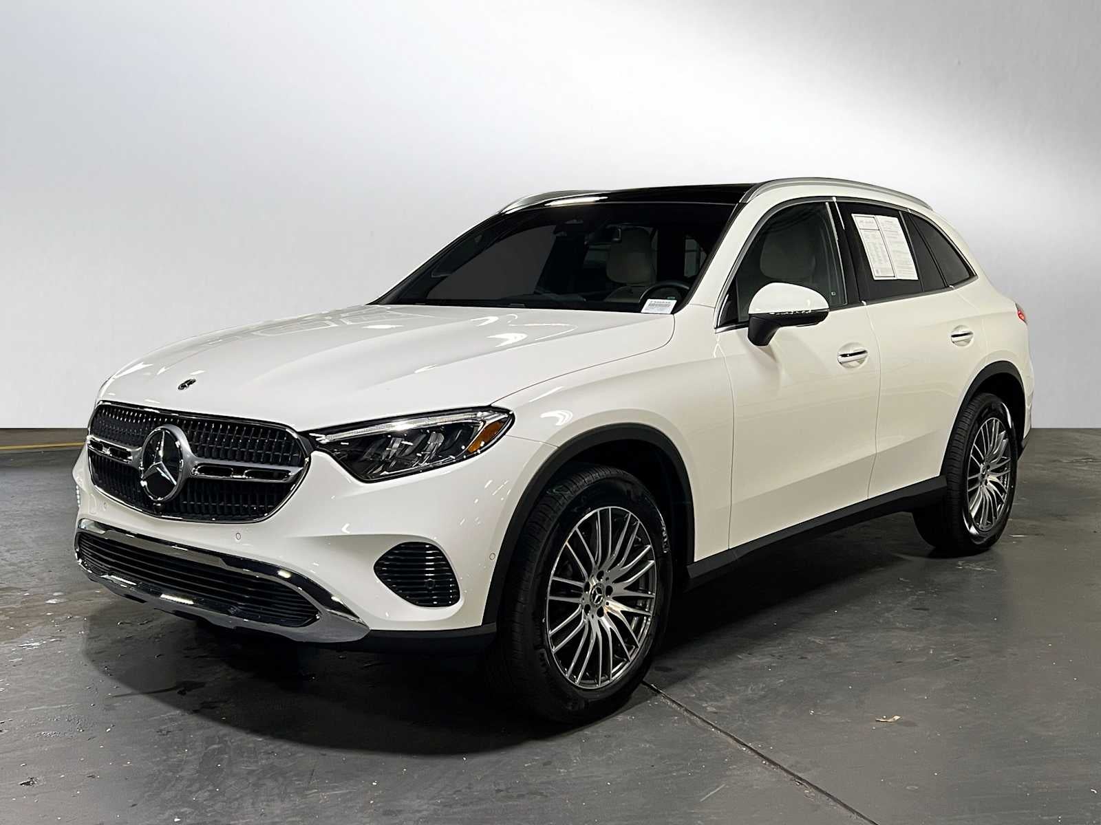 2025 Mercedes-Benz GLC 300 GLC 300