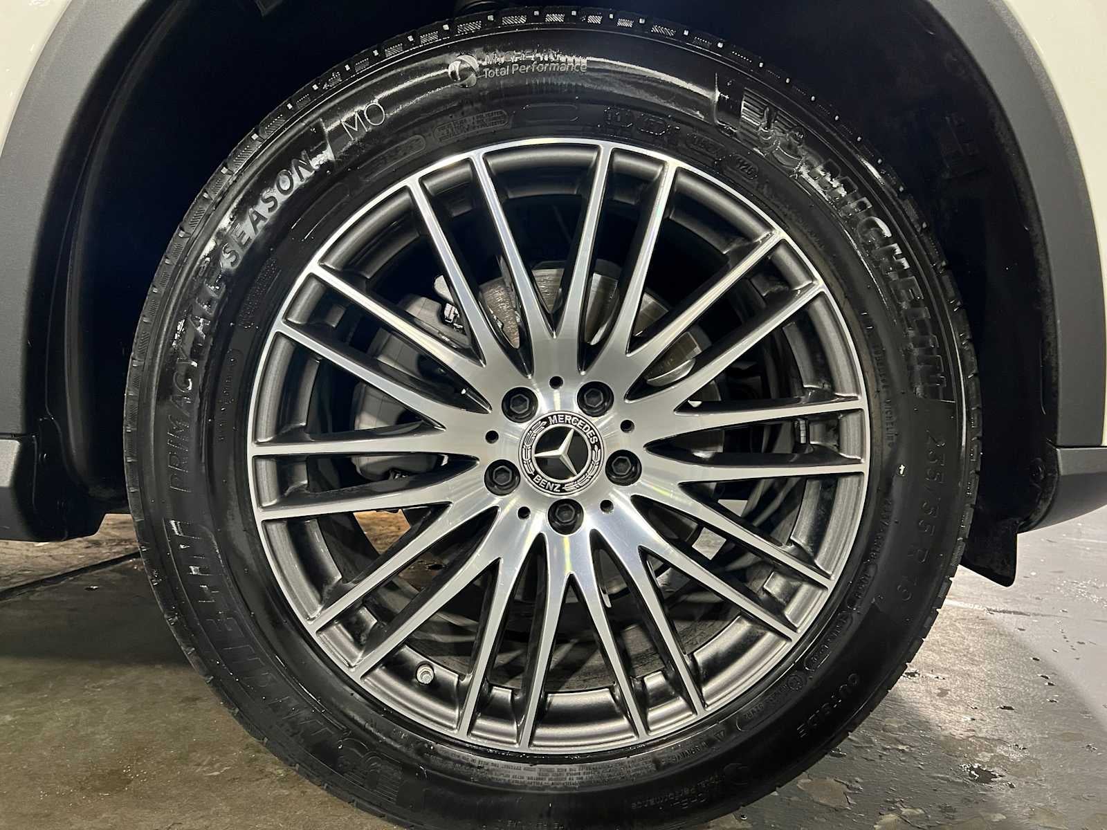 2025 Mercedes-Benz GLC 300 GLC 300