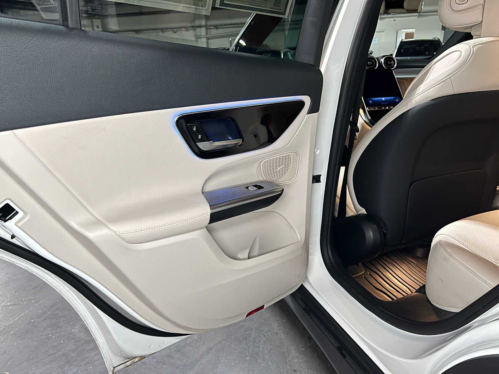 2026 Mercedes-Benz GLC 300 4MATIC® SUV