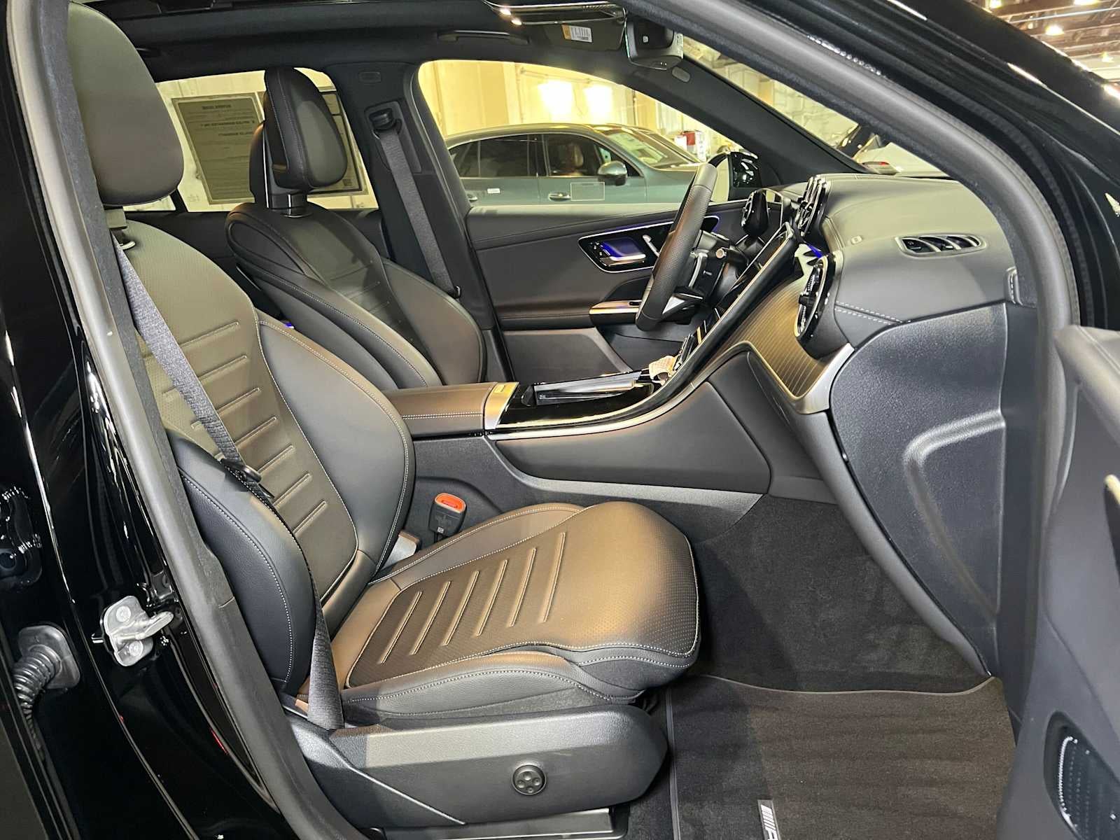 2026 Mercedes-Benz GLC 300 4MATIC® SUV