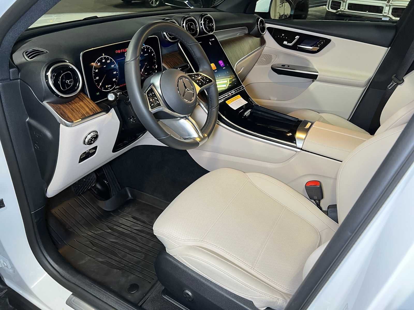 2026 Mercedes-Benz GLC 300 4MATIC® SUV