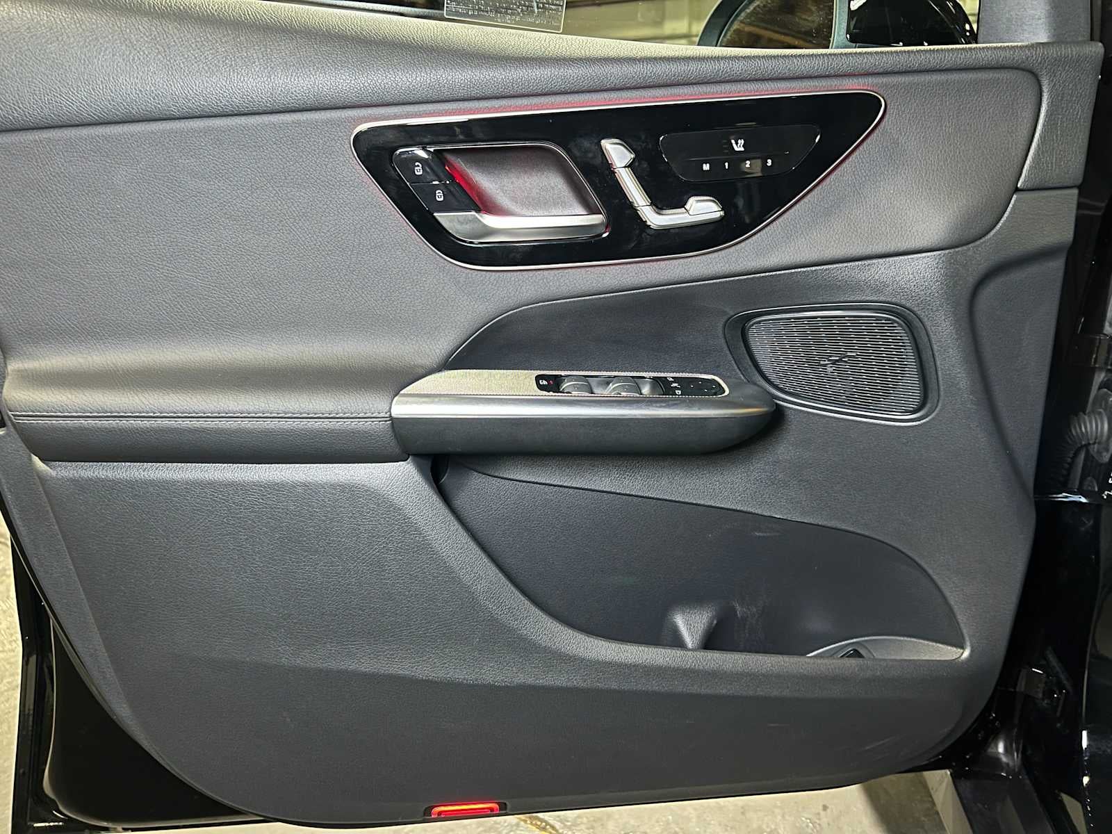 2025 Mercedes-Benz GLC GLC 300