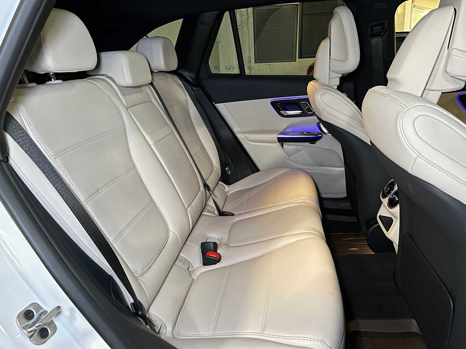 2025 Mercedes-Benz GLC 300 GLC 300