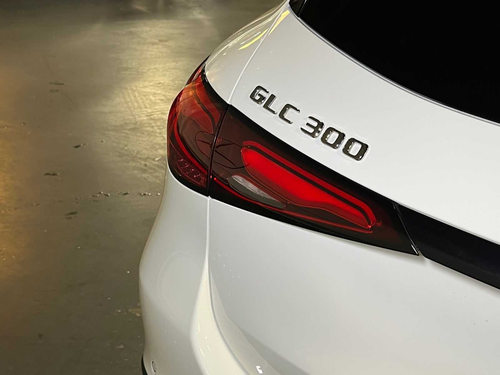 2025 Mercedes-Benz GLC 300 GLC 300