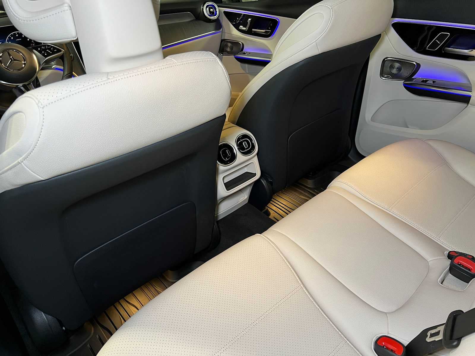 2025 Mercedes-Benz GLC 300 GLC 300