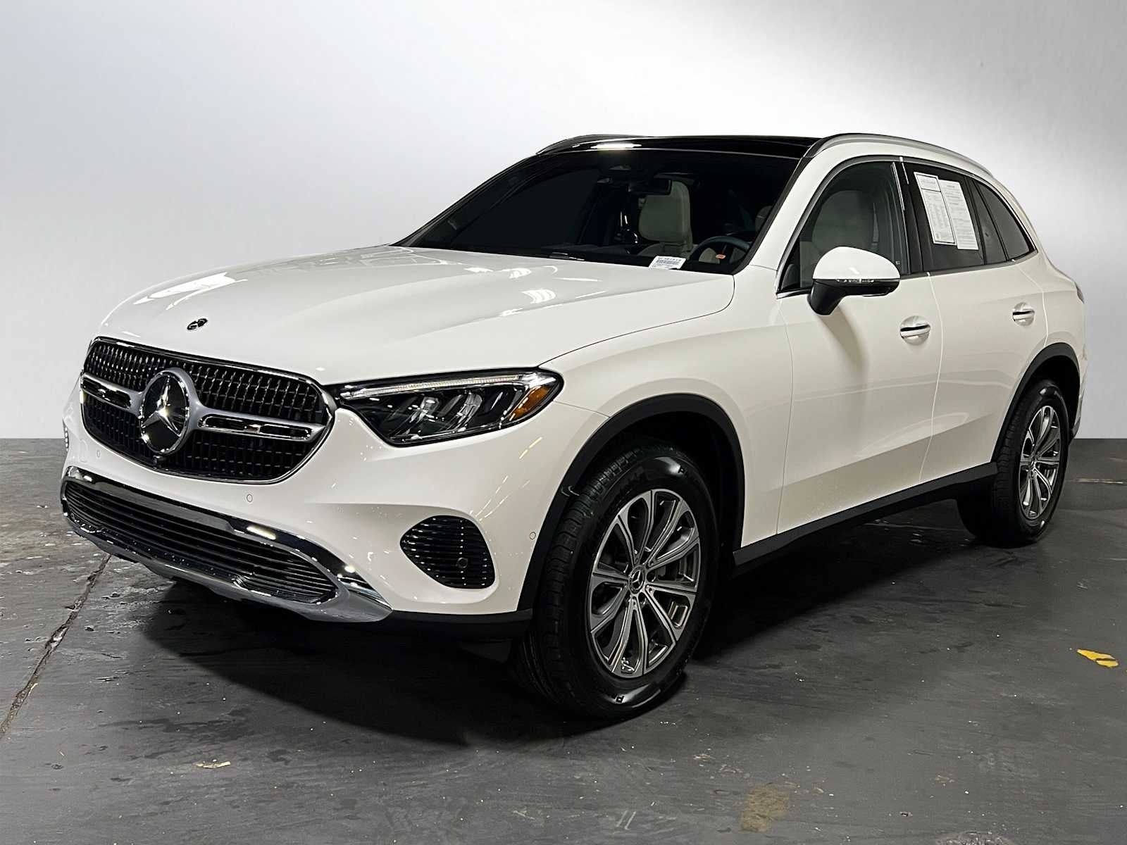 2025 Mercedes-Benz GLC 300 GLC 300