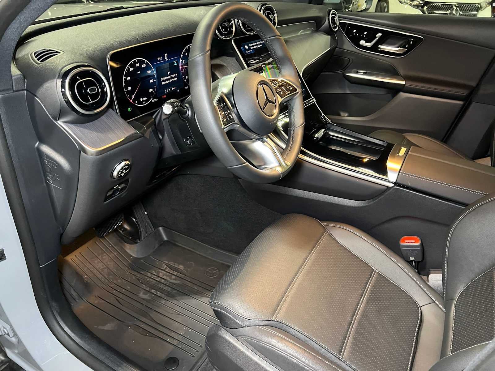 2026 Mercedes-Benz GLC 300 4MATIC® SUV