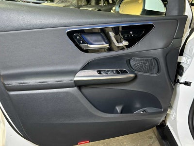 2025 Mercedes-Benz GLC 300 GLC 300