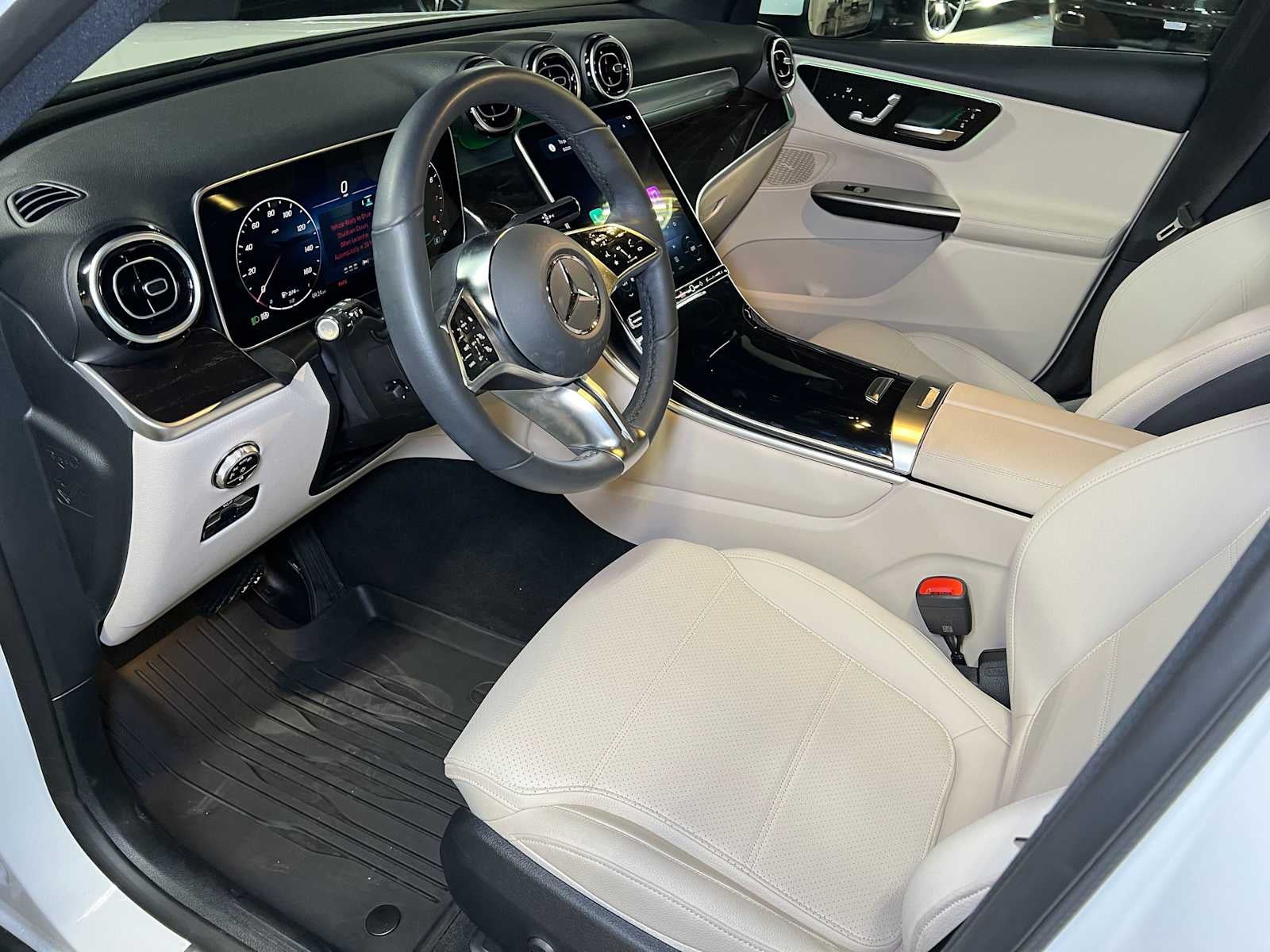 2026 Mercedes-Benz GLC 300 4MATIC® SUV