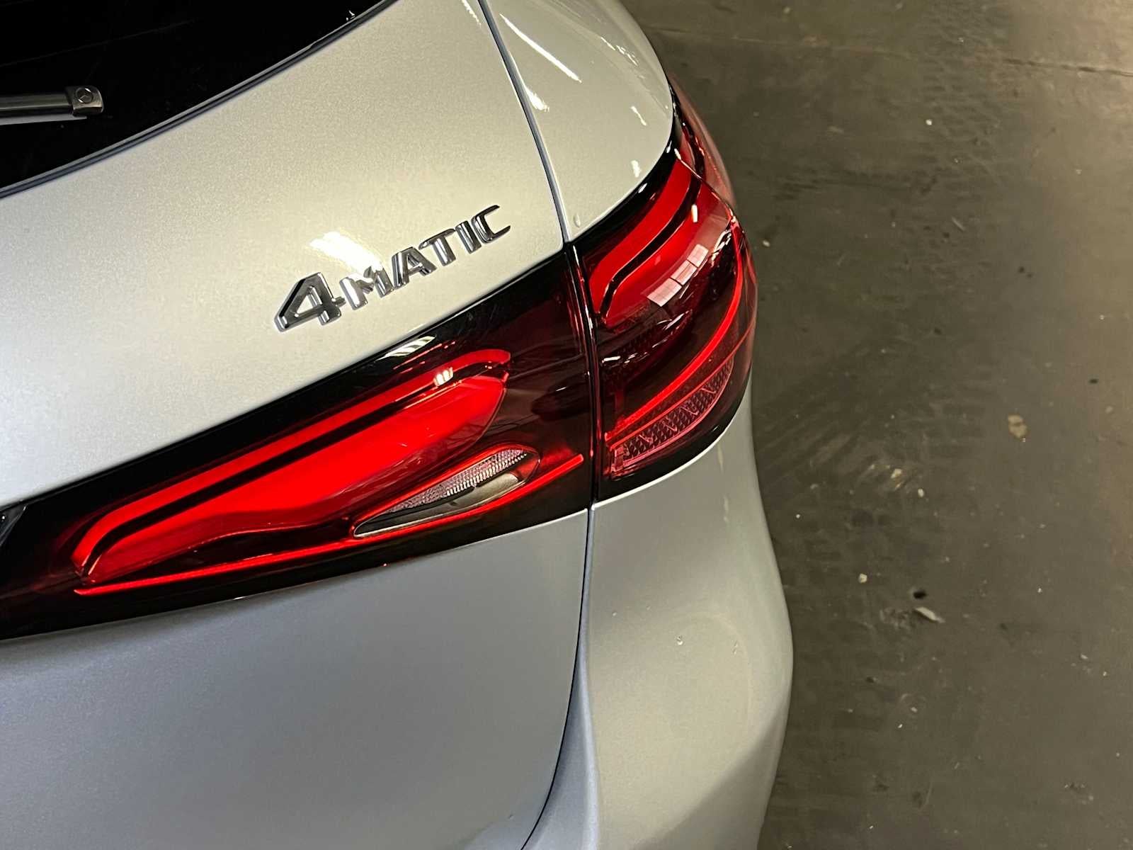 2025 Mercedes-Benz GLC 300 GLC 300