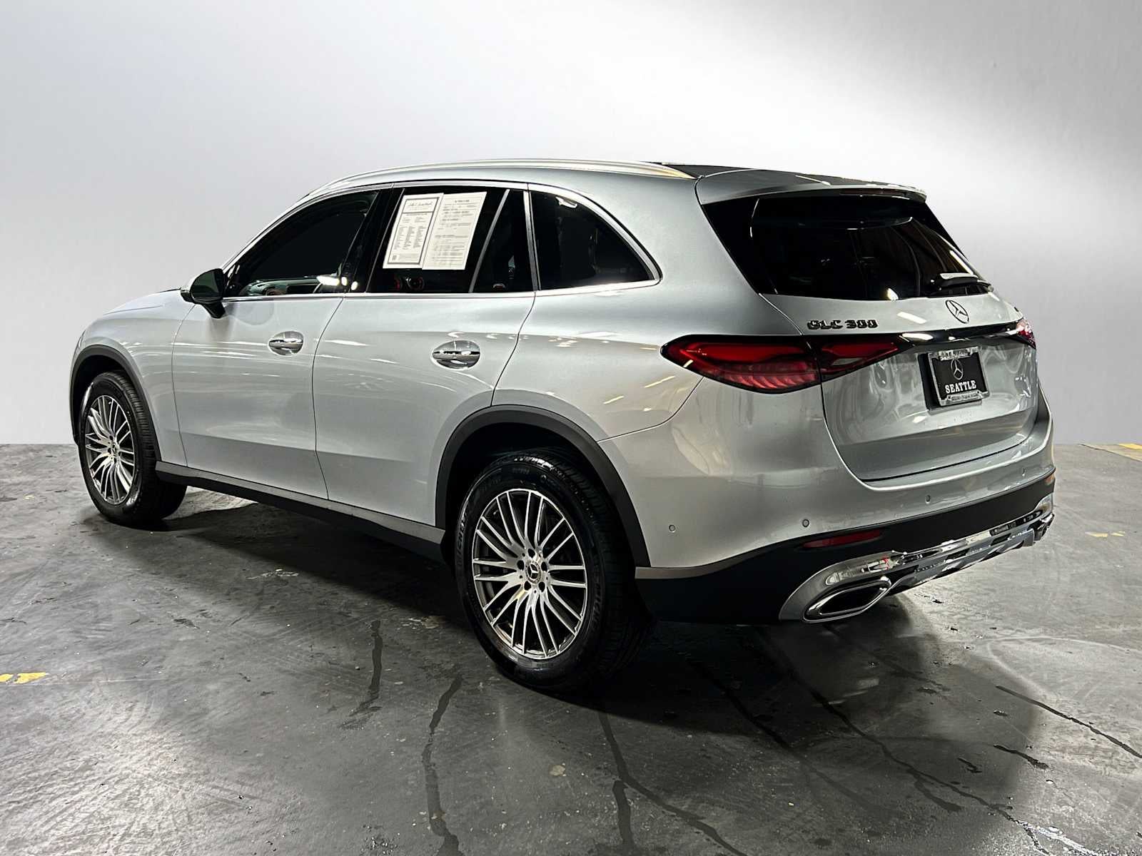 2025 Mercedes-Benz GLC 300 GLC 300