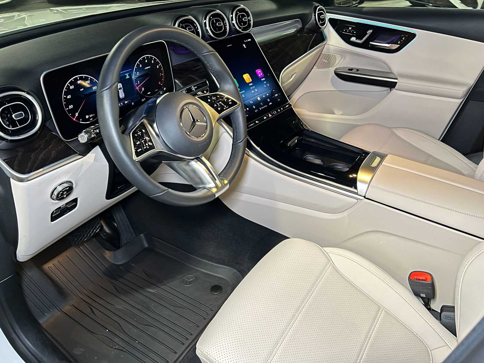 2026 Mercedes-Benz GLC 300 4MATIC® SUV