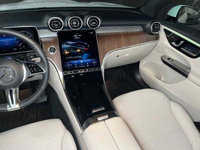 2025 Mercedes-Benz GLC 300 GLC 300