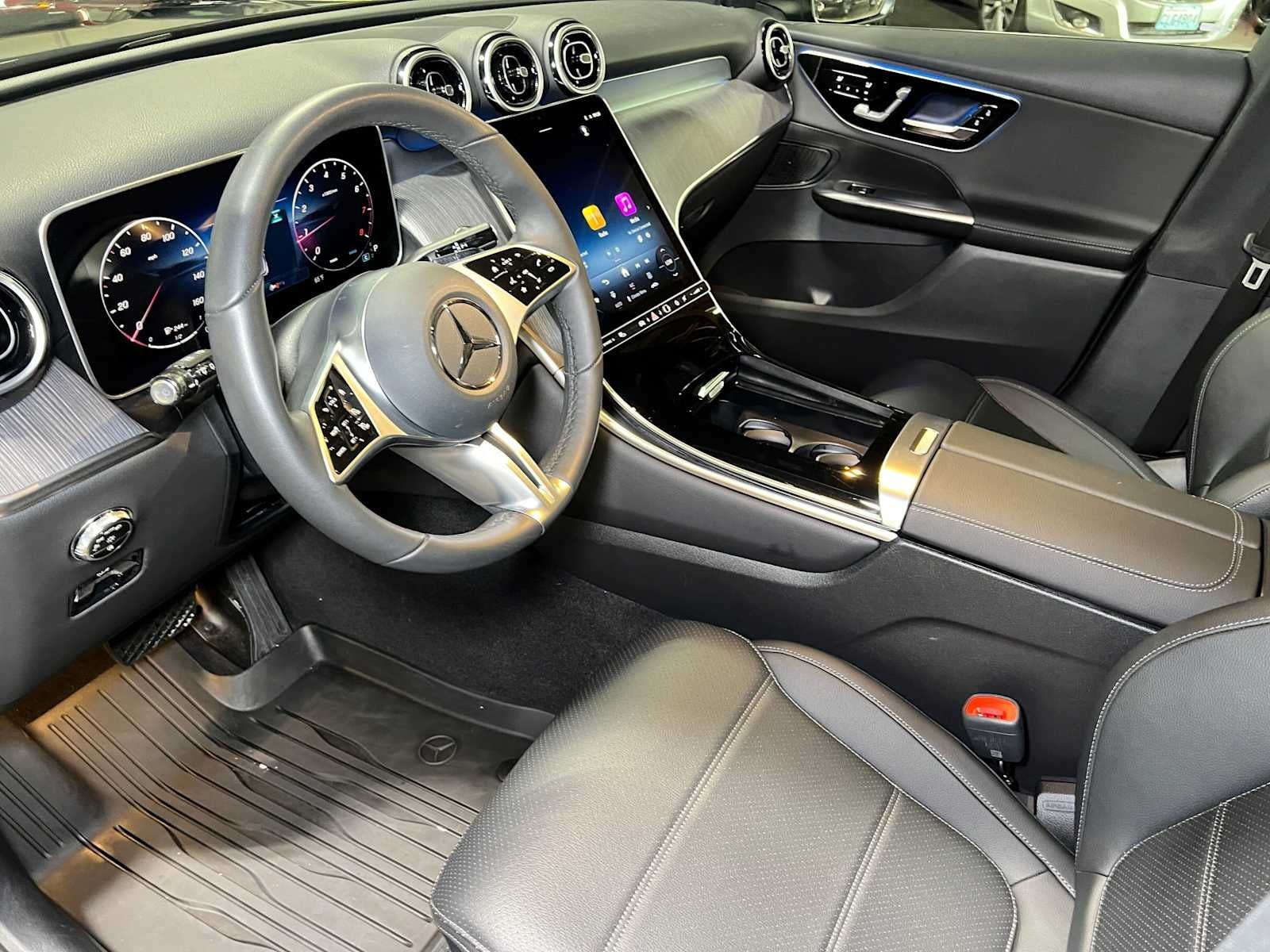 2026 Mercedes-Benz GLC 300 4MATIC® SUV
